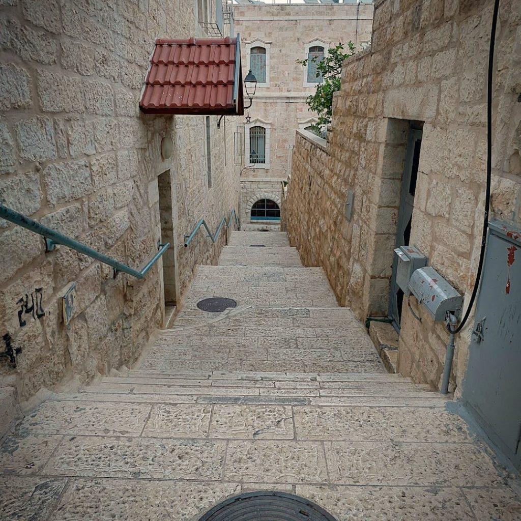 The Rise of Solopreneurs in the AI Age